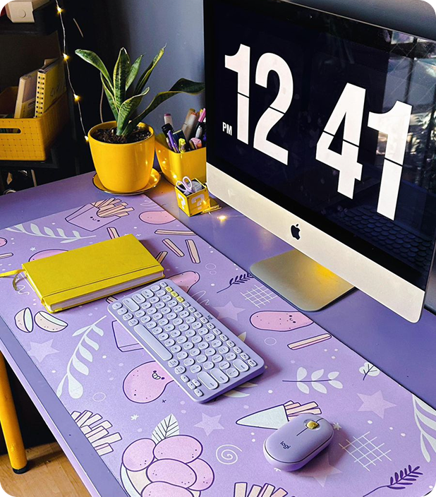 Gaming mousepad with LED lighting